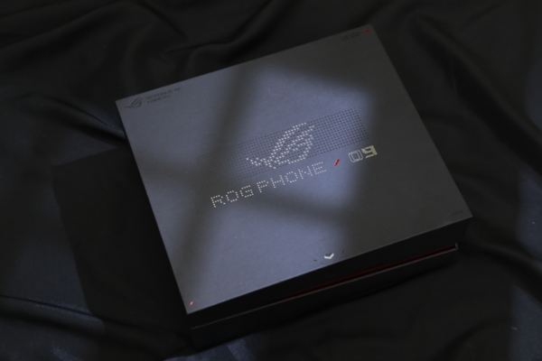 ROG 9 Pro首发评测:体验再进化,不止是硬核游戏机 ROG 9 Pro首发评测:体验再进化,不止是硬核游戏机