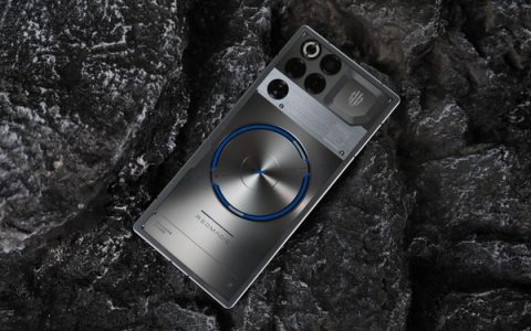 红魔11S Pro+：贯穿风道+脉动水冷 硬核散热的双重奏