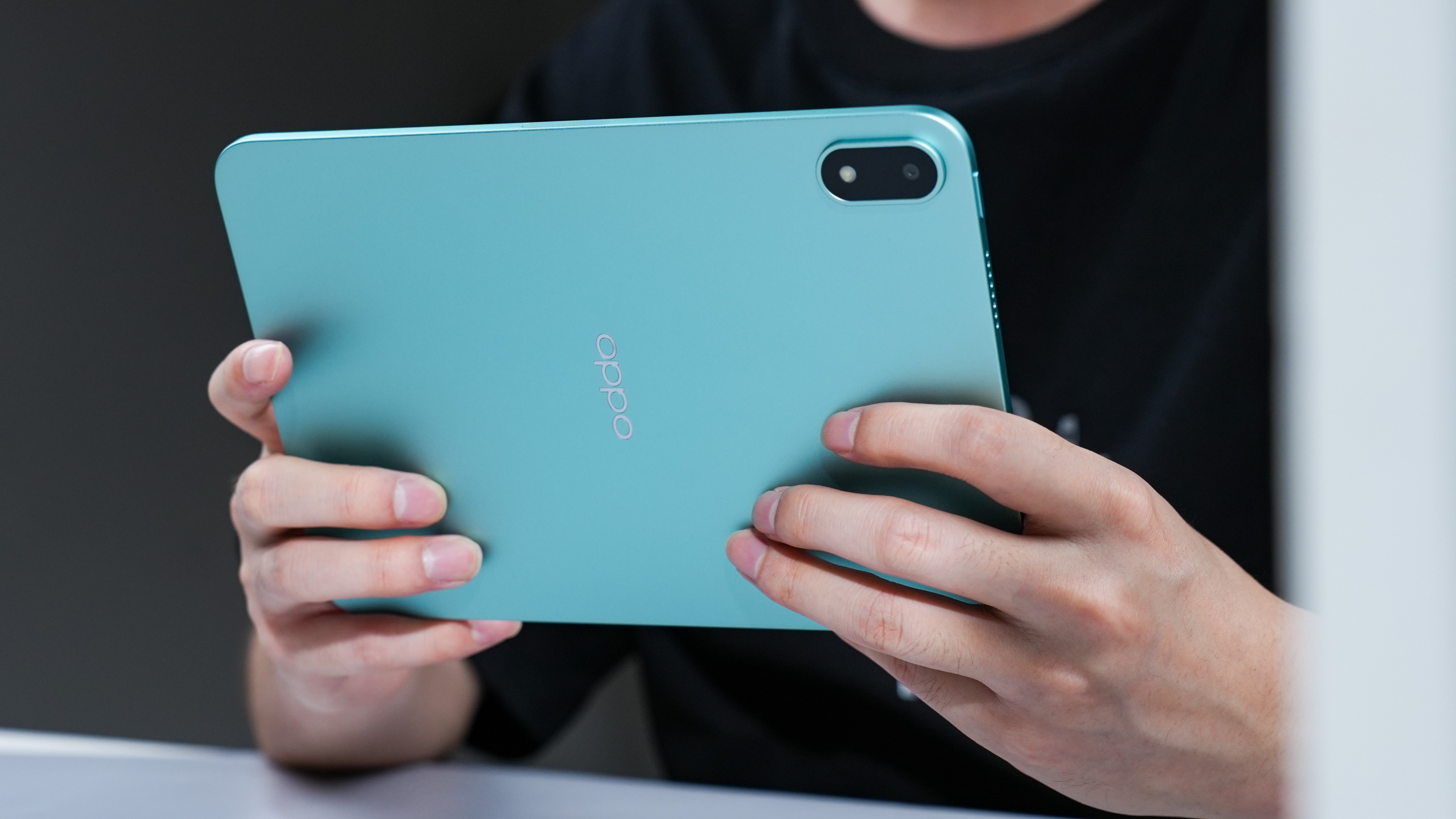 OPPO Pad Mini评测:小身材,大旗舰,重新定义随身平板体验!