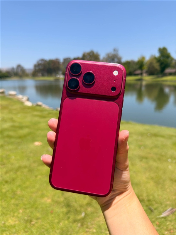 苹果听劝!17 Pro掉漆被吐槽:iPhone 18 Pro全面改进铝合金工艺
