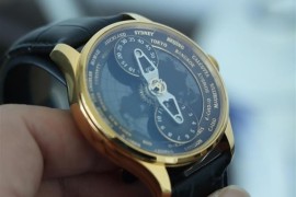 斗转星移机械黄金腕表：西普尼金表与上新了故宫IP跨界联名 传承文化与钟表精髓的完美融合