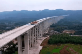 小安溪特大桥T梁架设顺利完成：最高墩达92.1米