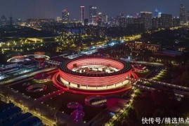 江苏南京：宪法公园内春节年味浓