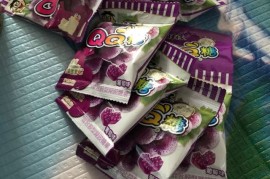 9岁小学生的软糖探险：彩虹糖的惊喜体验 