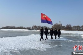 中俄最大界湖兴凯湖进入2个月冬捕期