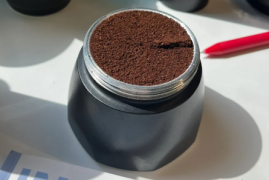 摩卡壶用什么咖啡粉最好(摩卡壶适合什么研磨程度的咖啡粉)(摩卡壶用什么咖啡粉好)