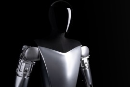 特斯拉机器人明年就能交付吗！马斯克：安全性和实用性是两大障碍