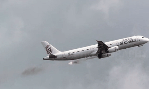 泰国一客机引擎爆炸喷火紧急返航：多名乘客空中晕倒-图1