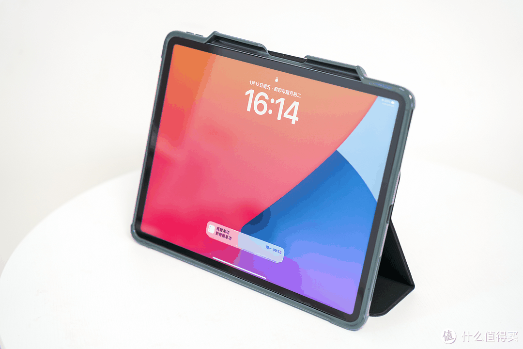 防弯扛摔还能无阻充电——Dux iPad pro 12.9寸 平板壳-图4