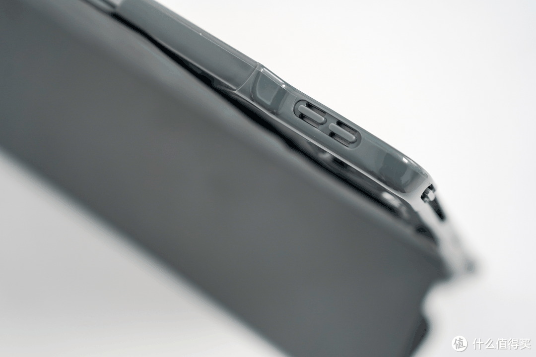 防弯扛摔还能无阻充电——Dux iPad pro 12.9寸 平板壳-图5