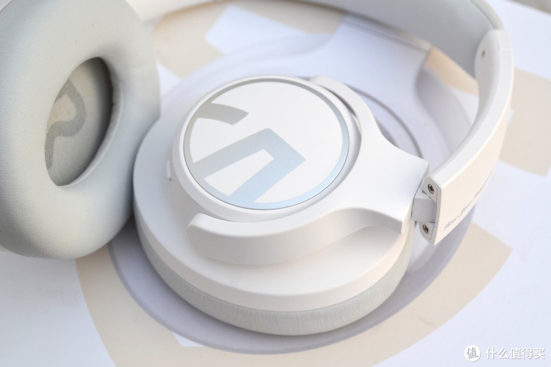 耳机推荐 篇五：SoundPEATS泥炭Space耳机 重塑你的听觉体验-图13