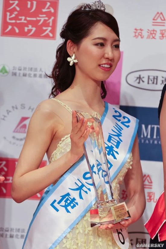 乌克兰裔女子夺得日本小姐冠军 网友看懵：越来越差了 还不如去年-图3
