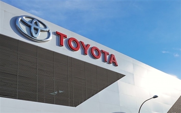 丰田汽车宣布召回79万辆汽车：车轮连接部件可能开裂-图1