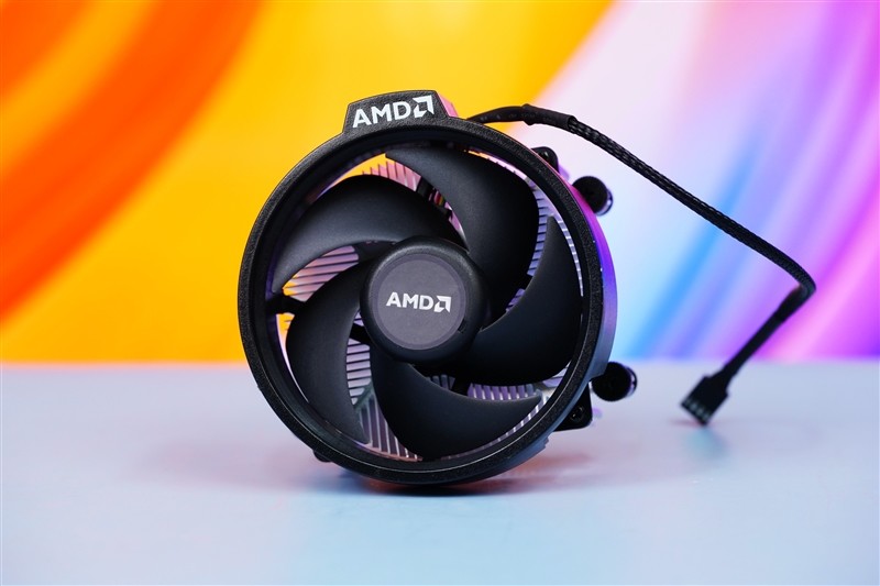 AMD 锐龙 7 8700G/锐龙 5 8600G 首发评测：AI 生图算力 6 倍于入门独显-图7