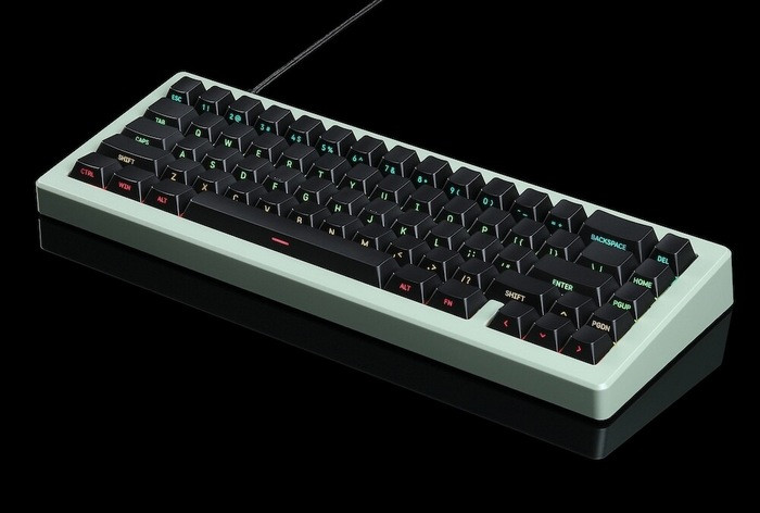 海盗船旗下 Drop 发布 CSTM65 迷你客制化机械键盘、65%紧凑键位、磁吸顶盖-图1