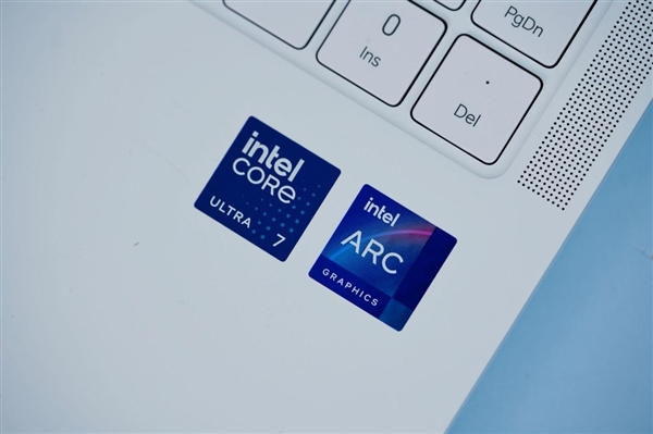 Intel、微软联合定义AI PC：必须有Copilot实体按键